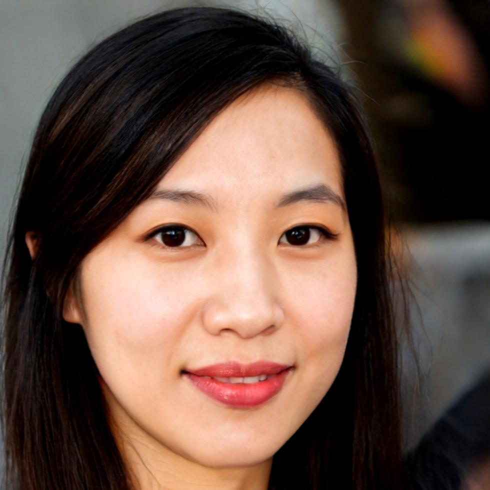 Professional headshot of Saskia Thornfield, Senior Financial Analyst